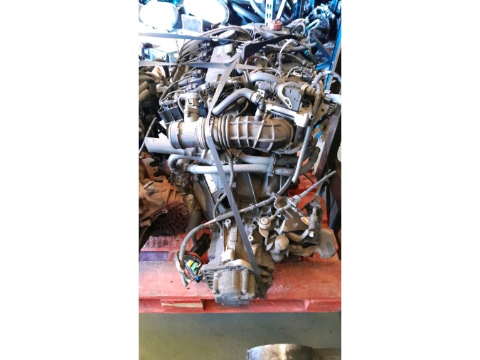 MOTOR CON ACCESORIOS Y CAJA DE CAMBIOS ALFA ROMEO 156 2001