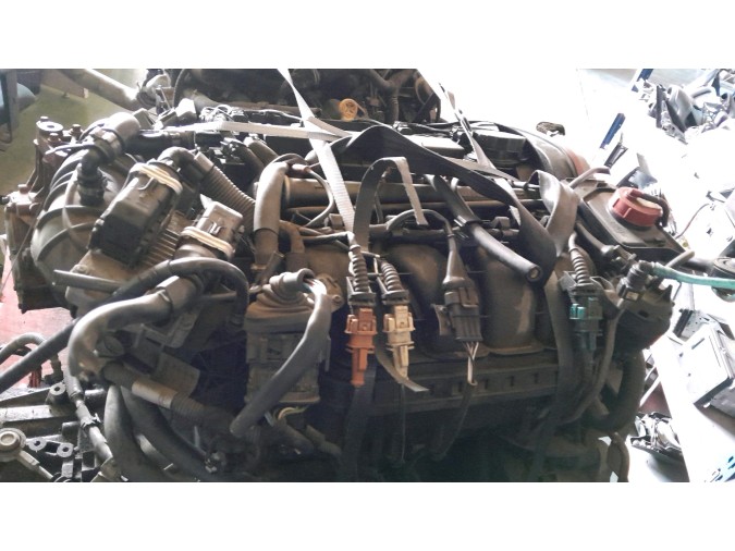 MOTOR CON ACCESORIOS Y CAJA DE CAMBIOS ALFA ROMEO 156 2001