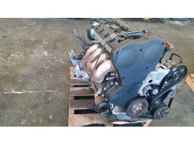 MOTOR CON ACCESORIOS Y CAJA DE CAMBIOS PEUGEOT 406 2000