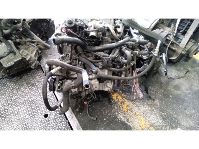 MOTOR CON ACCESORIOS SIN CAJA DE CAMBIOS AUDI Q5 2008