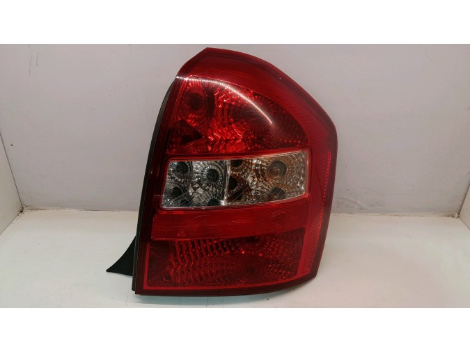 PILOTO TRASERO DERECHO KIA CERATO 2007