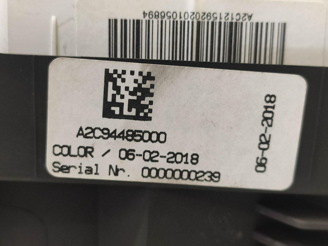 CUADRO INSTRUMENTOS TOYOTA AURIS 2018