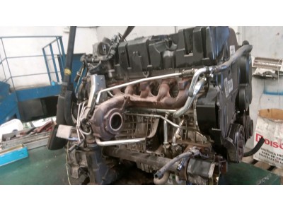 MOTOR CON ACCESORIOS Y CAJA DE CAMBIOS VOLVO S60 2006