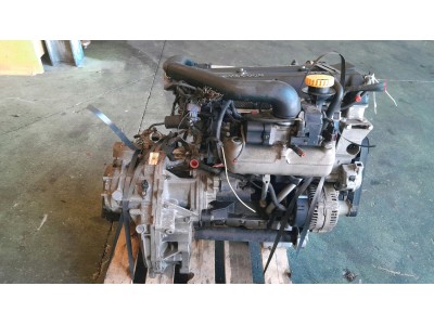 MOTOR CON ACCESORIOS Y CAJA DE CAMBIOS SAAB 9-5 1999
