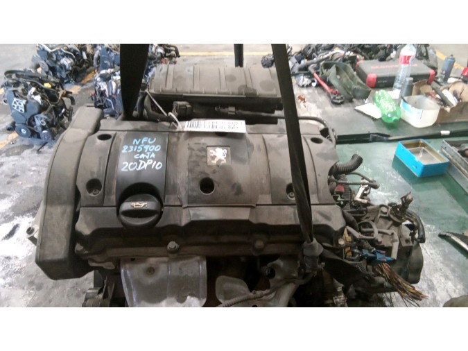 MOTOR CON ACCESORIOS Y CAJA DE CAMBIOS PEUGEOT 307 2004