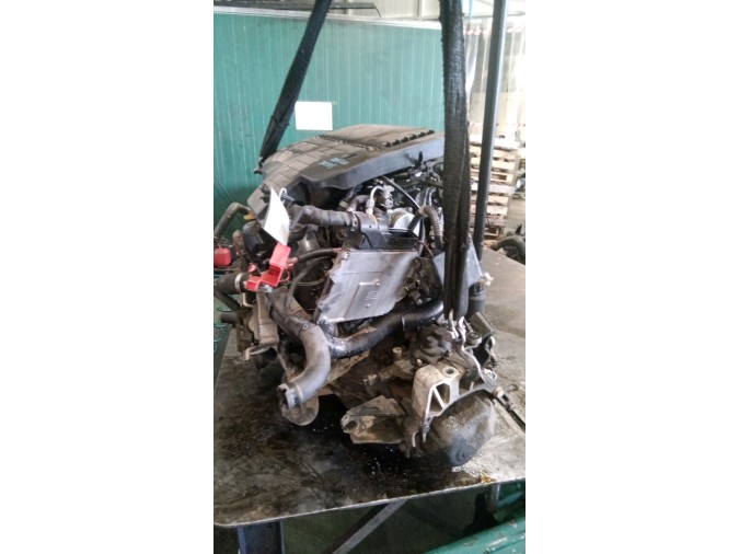 MOTOR CON ACCESORIOS Y CAJA DE CAMBIOS FIAT 500 2009