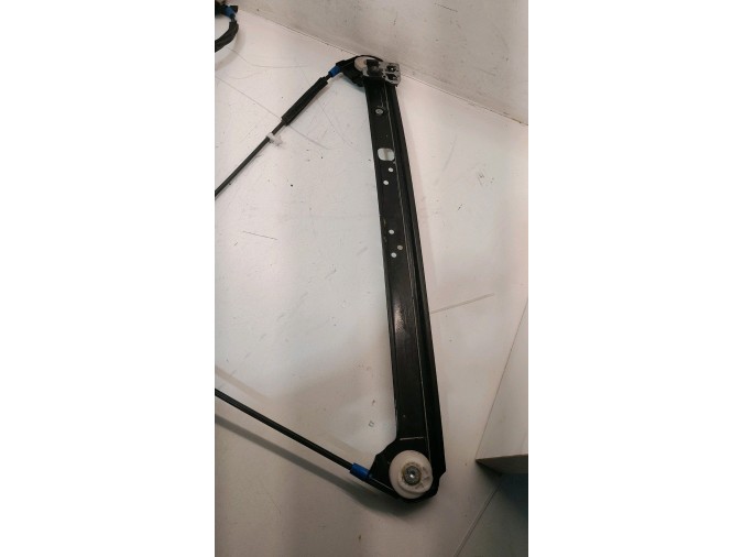 ELEVALUNAS DELANTERO DERECHO BMW X5 2004