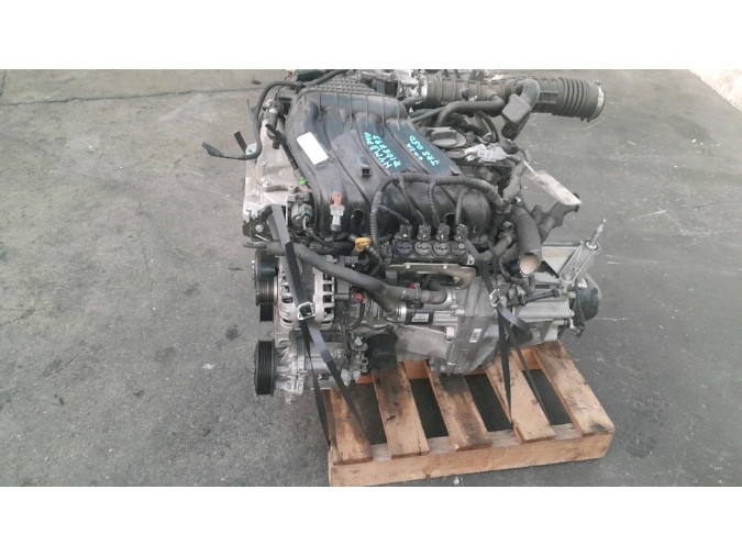 MOTOR CON ACCESORIOS Y CAJA DE CAMBIOS DACIA DOKKER 2020