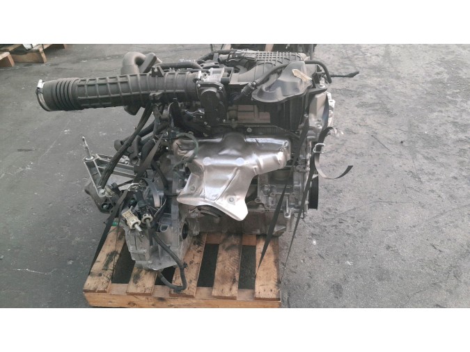 MOTOR CON ACCESORIOS Y CAJA DE CAMBIOS DACIA DOKKER 2020