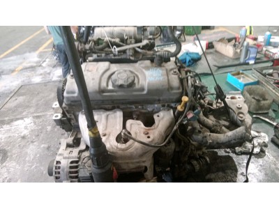 MOTOR CON ACCESORIOS Y CAJA DE CAMBIOS CITROEN C3 2003