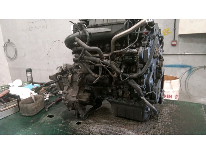 MOTOR CON ACCESORIOS Y CAJA DE CAMBIOS CITROEN C3 2004