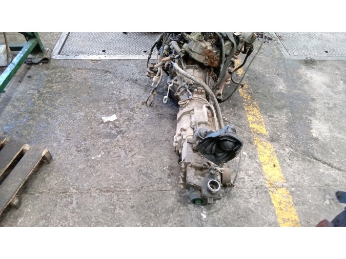 MOTOR CON ACCESORIOS Y CAJA DE CAMBIOS SUZUKI VITARA