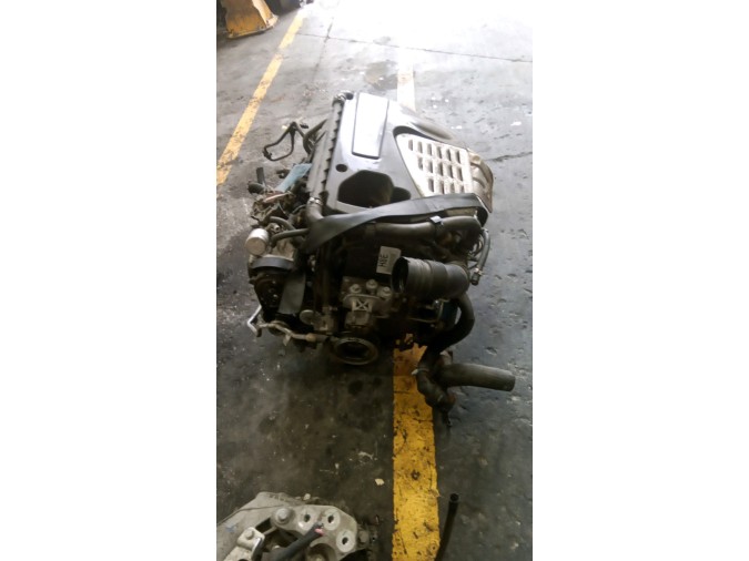 MOTOR CON ACCESORIOS SIN CAJA DE CAMBIOS FIAT TIPO 2019