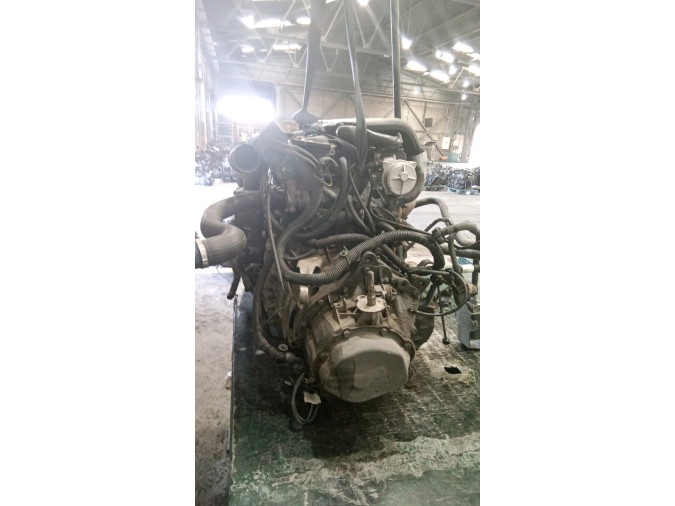 MOTOR CON ACCESORIOS Y CAJA DE CAMBIOS CITROEN BERLINGO 2001