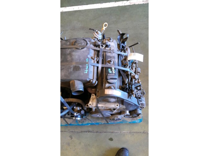 Motor VOLKSWAGEN POLO 1998