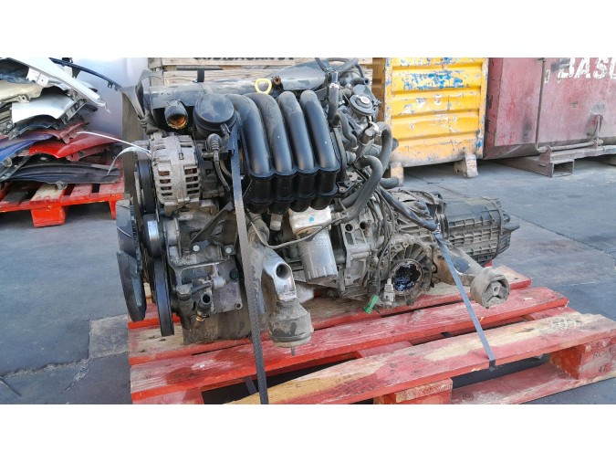 MOTOR CON ACCESORIOS Y CAJA DE CAMBIOS VOLKSWAGEN PASSAT 1999