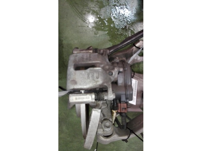PINZA FRENO DELANTERA IZQUIERDA AUDI Q5 2014