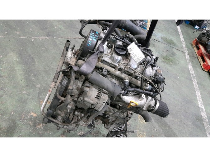 MOTOR CON ACCESORIOS SIN CAJA DE CAMBIOS HYUNDAI MATRIX 2003