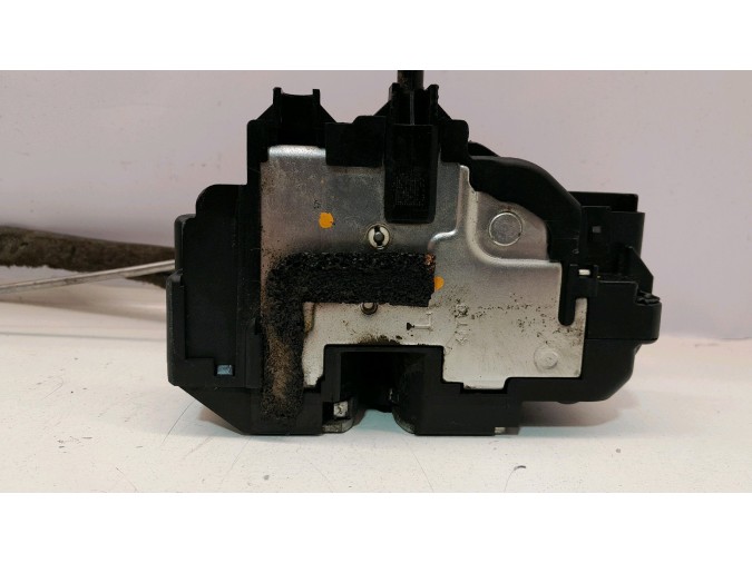 CERRADURA PUERTA TRASERA  IZQUIERDA NISSAN QASHQAI 2011