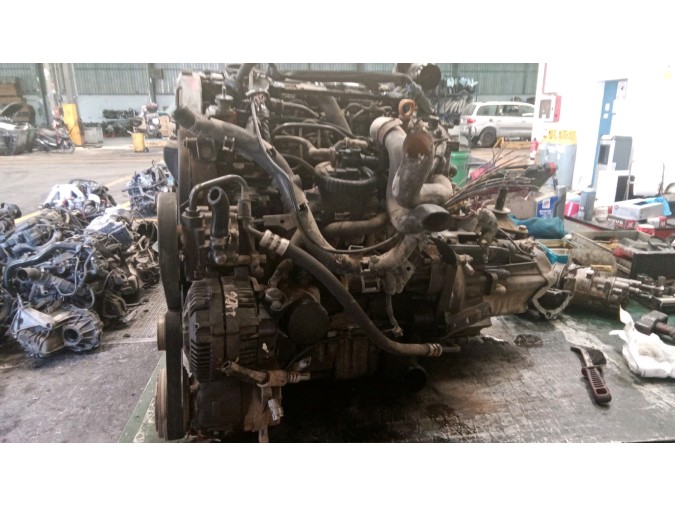 MOTOR CON ACCESORIOS Y CAJA DE CAMBIOS PEUGEOT 406 2001