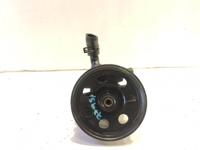 BOMBA SERVODIRECCION FORD FOCUS 2001