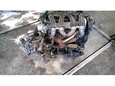 MOTOR CON ACCESORIOS Y CAJA DE CAMBIOS PEUGEOT 206 1999