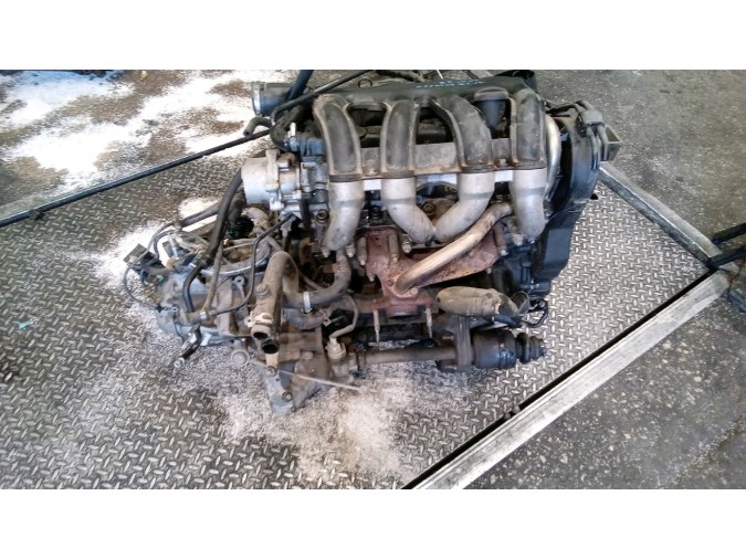 MOTOR CON ACCESORIOS Y CAJA DE CAMBIOS PEUGEOT 206 1999