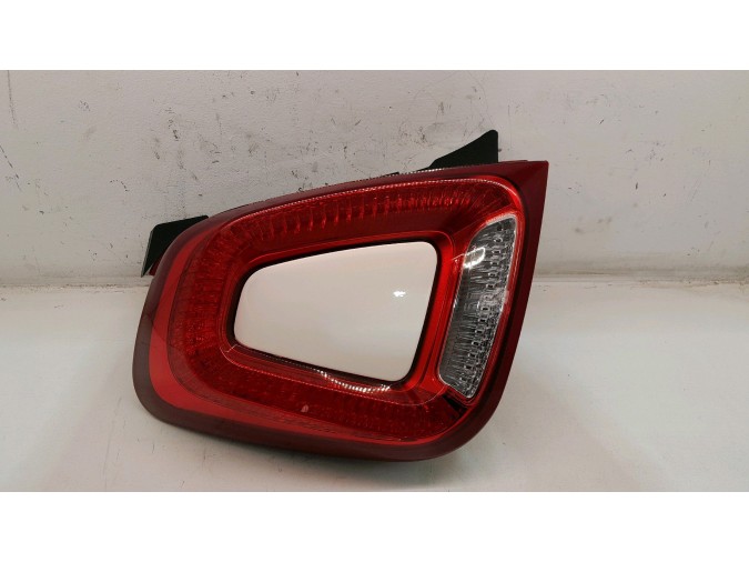 PILOTO TRASERO IZQUIERDO FIAT 500 2020