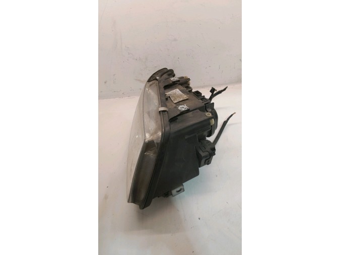 FARO DELANTERO DERECHO AUDI A3 2000