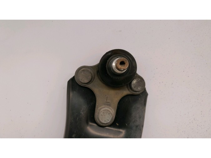 BRAZO SUSPENSION DELANTERO IZQUIERDO VOLKSWAGEN GOLF 2010