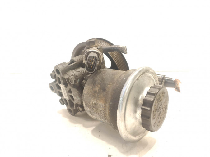 BOMBA SERVODIRECCION TOYOTA AVENSIS 2007
