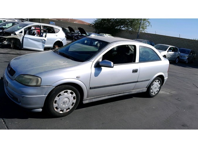 Radiador motor OPEL ASTRA 2001