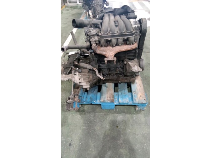 MOTOR CON ACCESORIOS Y CAJA DE CAMBIOS SEAT IBIZA 2000