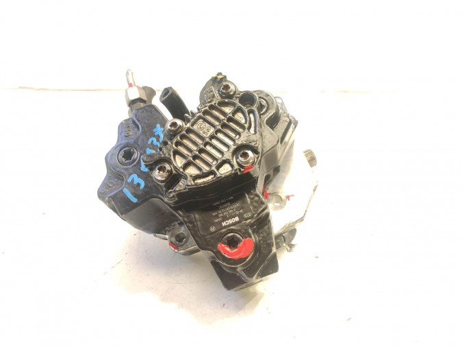 BOMBA INYECCIÓN TOYOTA AVENSIS 2004