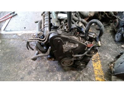 MOTOR CON ACCESORIOS Y CAJA DE CAMBIOS PEUGEOT 406 2000