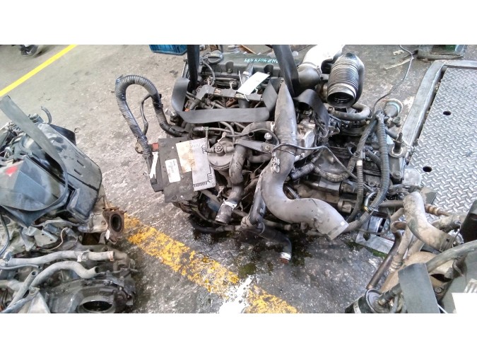 MOTOR CON ACCESORIOS Y CAJA DE CAMBIOS PEUGEOT 406 2000
