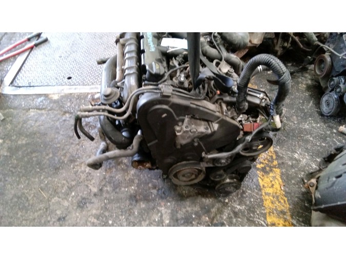 MOTOR CON ACCESORIOS Y CAJA DE CAMBIOS PEUGEOT 406 2000