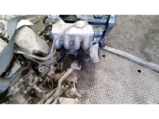 MOTOR CON ACCESORIOS SIN CAJA DE CAMBIOS SEAT IBIZA 1999