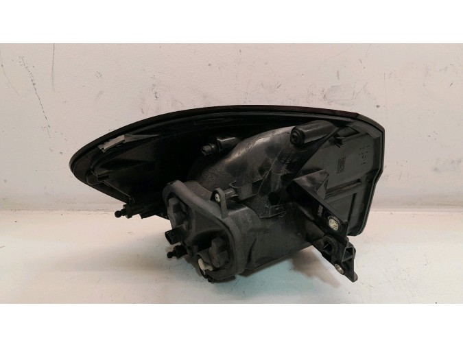 PILOTO TRASERO DERECHO FIAT TIPO 2019