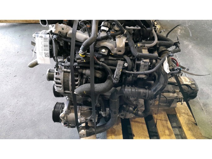 MOTOR CON ACCESORIOS Y CAJA DE CAMBIOS DACIA LOGAN 2020