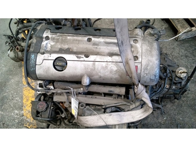 MOTOR CON ACCESORIOS Y CAJA DE CAMBIOS CITROEN XSARA PICASSO 2001