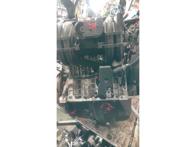 Motor VOLKSWAGEN POLO 2000