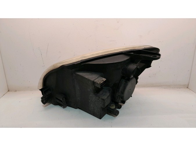 FARO DELANTERO DERECHO PEUGEOT PARTNER 2010