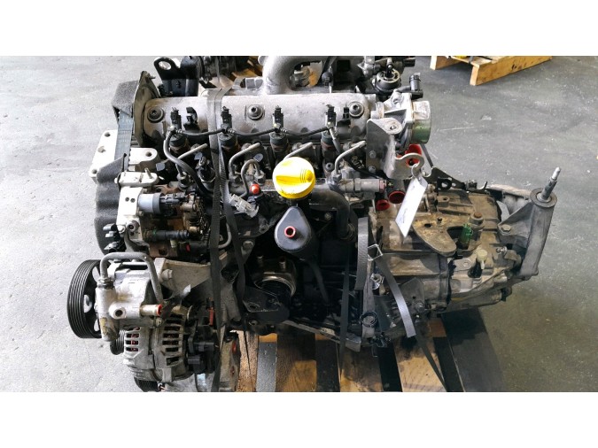 MOTOR CON ACCESORIOS Y CAJA DE CAMBIOS RENAULT LAGUNA 2003