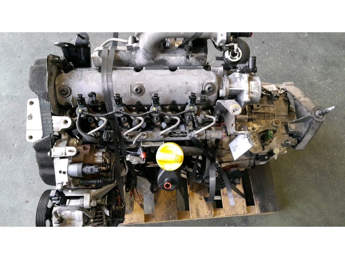 MOTOR CON ACCESORIOS Y CAJA DE CAMBIOS RENAULT LAGUNA 2003