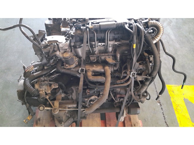 MOTOR CON ACCESORIOS Y CAJA DE CAMBIOS CITROEN BERLINGO  2008