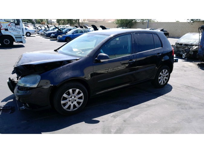 REJILLA DERECHA PARAGOLPES DELANTERO VOLKSWAGEN GOLF