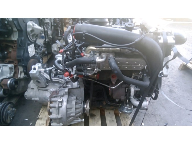 MOTOR CON ACCESORIOS Y CAJA DE CAMBIOS VOLKSWAGEN GOLF 2005