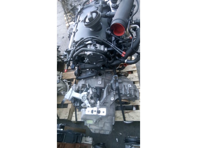 MOTOR CON ACCESORIOS Y CAJA DE CAMBIOS VOLKSWAGEN GOLF 2005