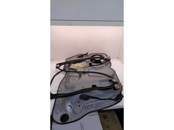 ELEVALUNAS DELANTERO DERECHO VOLKSWAGEN TOURAN 2007